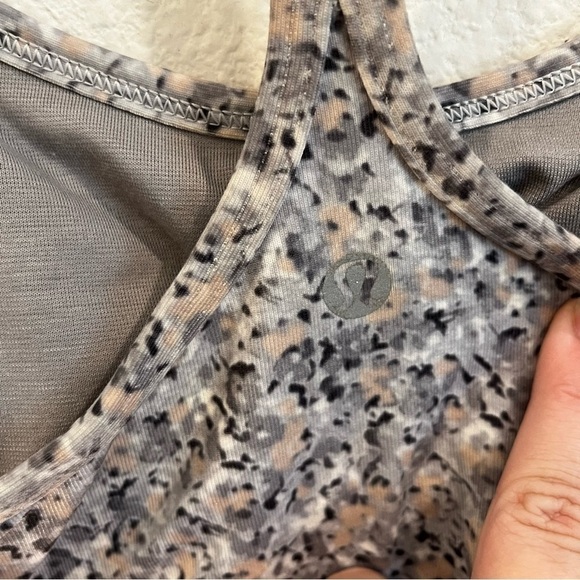 Lululemon size 6 Power Y Tank *Luon
Petite Fleur Silver Spoon racer back - Picture 5 of 7